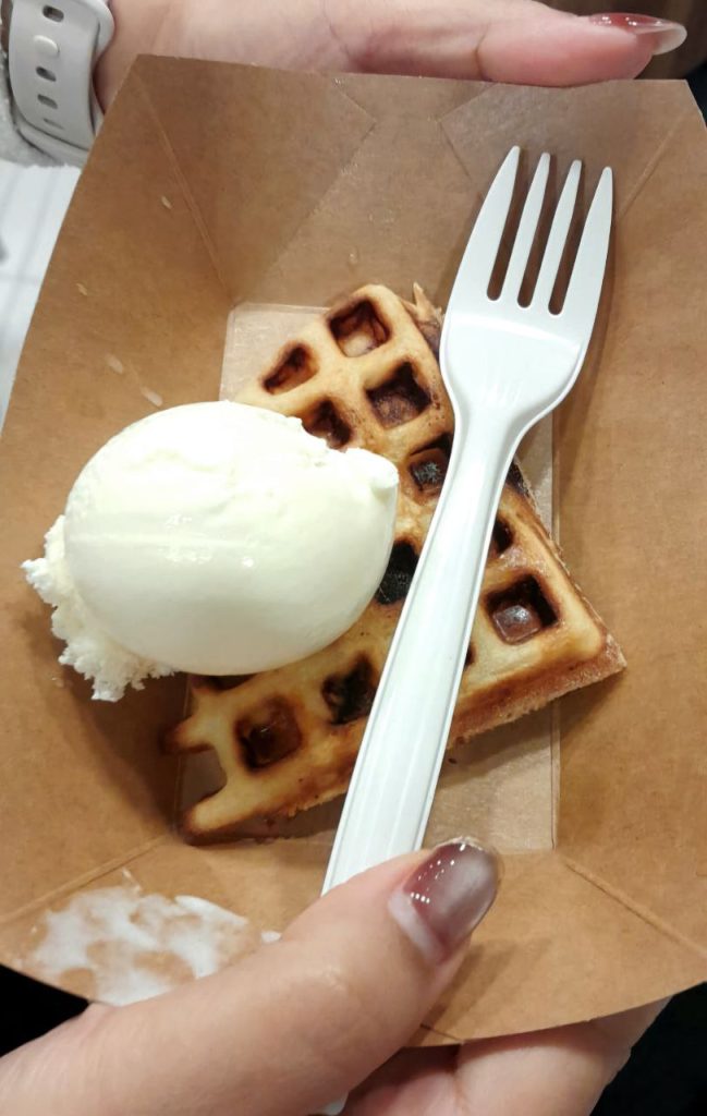 Waffle with Ice Cream Live Station