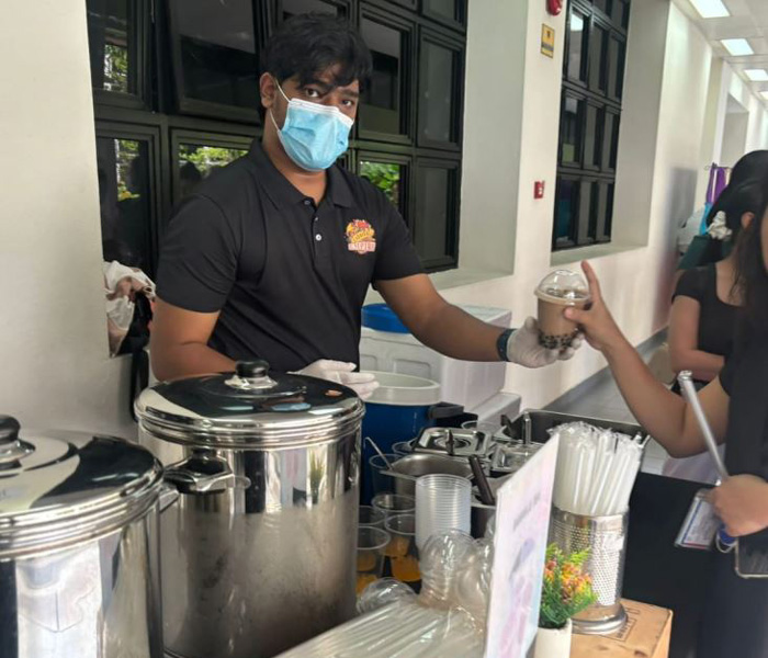 F&B Station in action